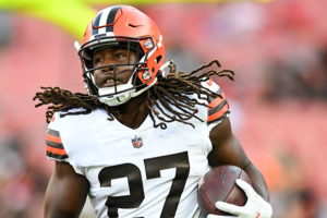 Kareem Hunt Injury Stats Contract Salary